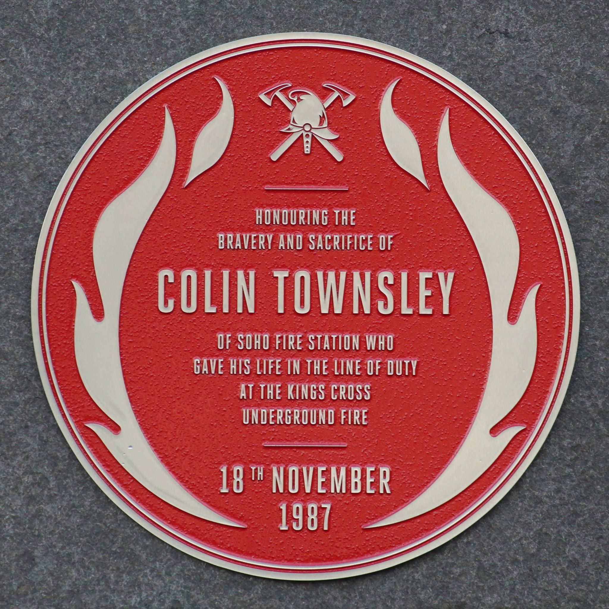 Station Officer Colin Townsley FBU Red Plaque 18-Nov-2021. London Fire Brigade Kings Cross fire.