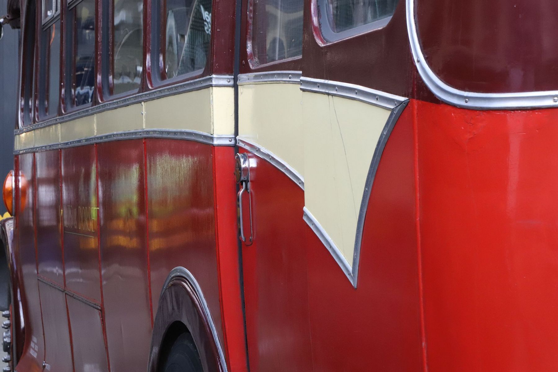 Rear of coach EMW284 at Victoria Coach Station 2022