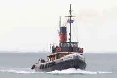 Steam Tug Challenge in the Thames estuary at speed