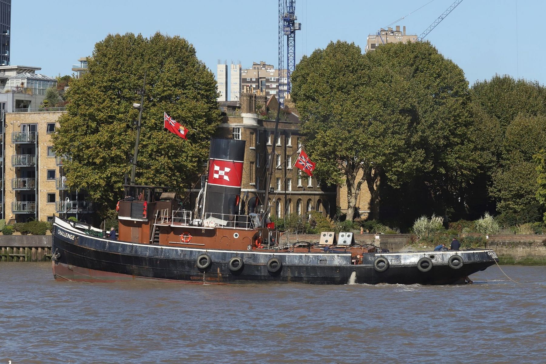 Steam Tug Challenge passing Wapping in 2022