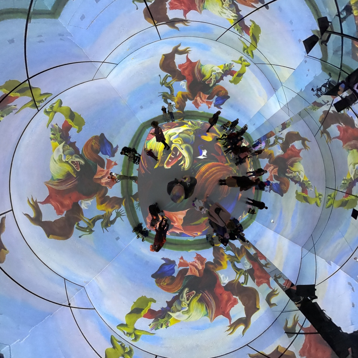 Frameless immersive art show, Marble Arch London, 16-Jan-2023.