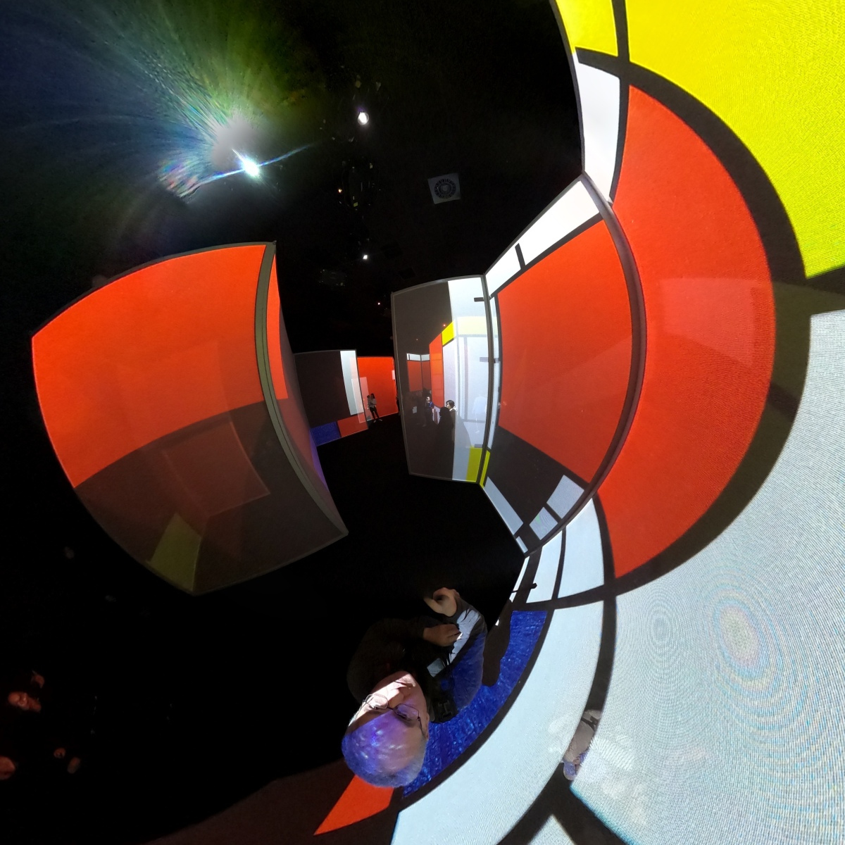 Frameless immersive art show, Marble Arch London, 16-Jan-2023.