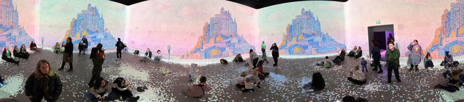 Frameless immersive art show, Marble Arch London, 16-Jan-2023.