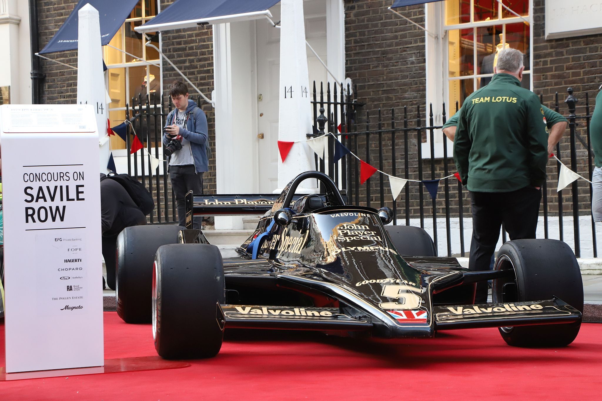 1979 JPS Lotus 79/3. 2023 Savile Row Concours Car Show. John Player Special F1.