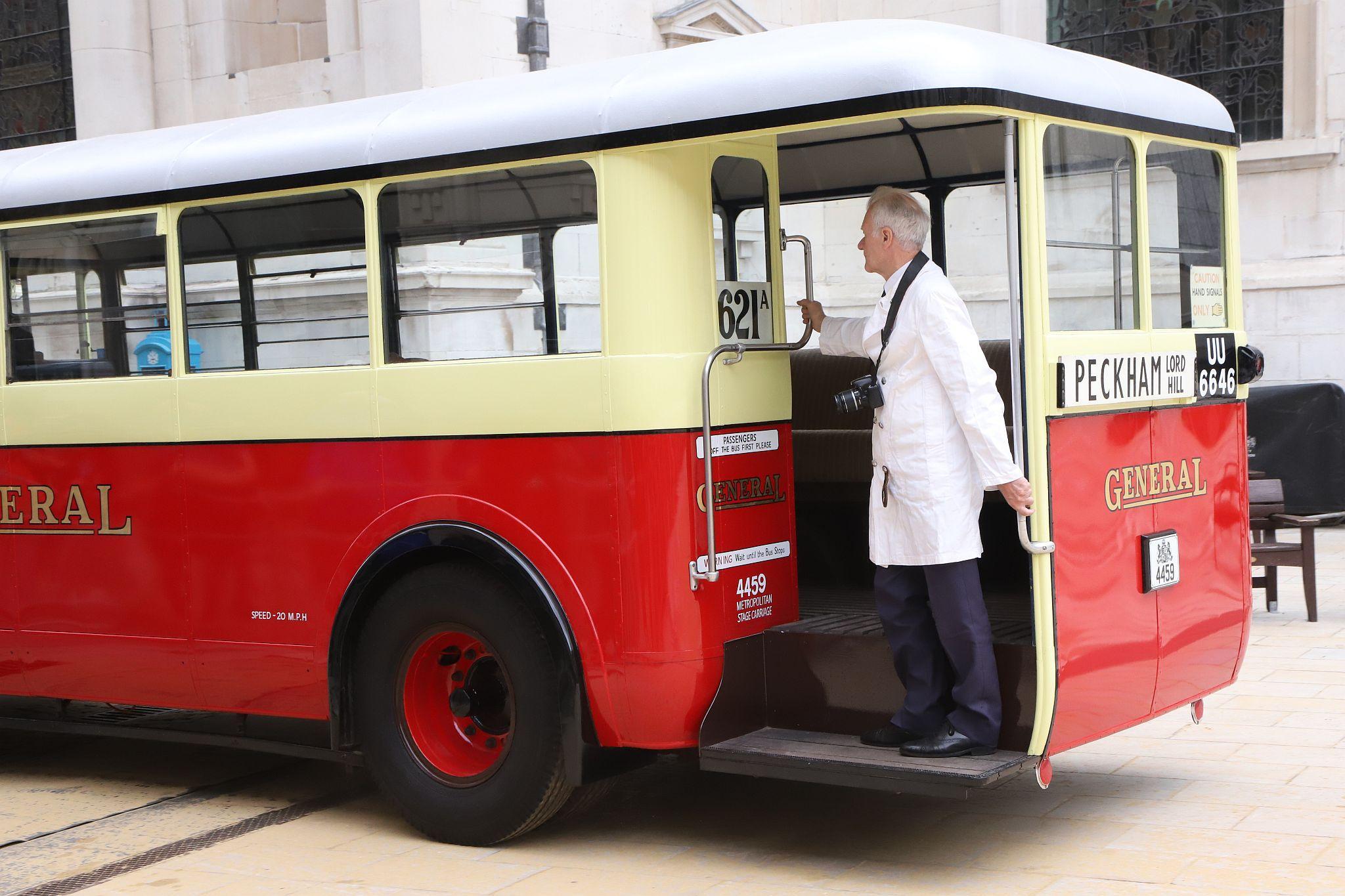 AEC Regal 1929 UU6646. City of London 2023 Cart Marking in Guildhall Yard on 22-Jul-2023. Hosted by the Worshipful Company of Carmen with the Lord Mayor of the City of London in attendance. Wooden plates on the vehicles are branded with hot irons to allow them to ply for trade in the Square Mile. Another of the City Livery Company's annual ceremonies.