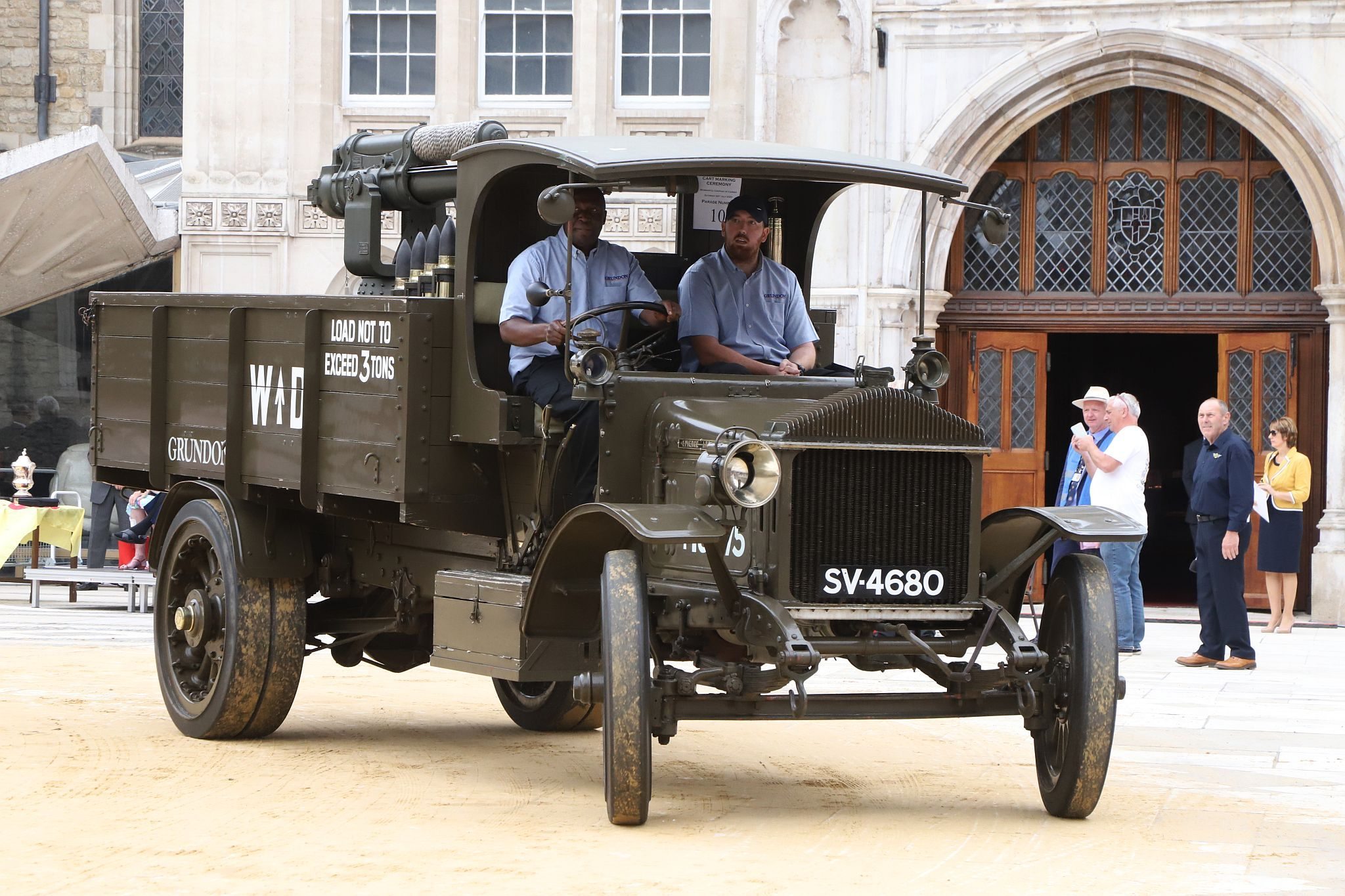 Pierce Arrow 1916 SV4680. City of London 2023 Cart Marking in Guildhall Yard on 22-Jul-2023. Hosted by the Worshipful Company of Carmen with the Lord Mayor of the City of London in attendance. Wooden plates on the vehicles are branded with hot irons to allow them to ply for trade in the Square Mile. Another of the City Livery Company's annual ceremonies.