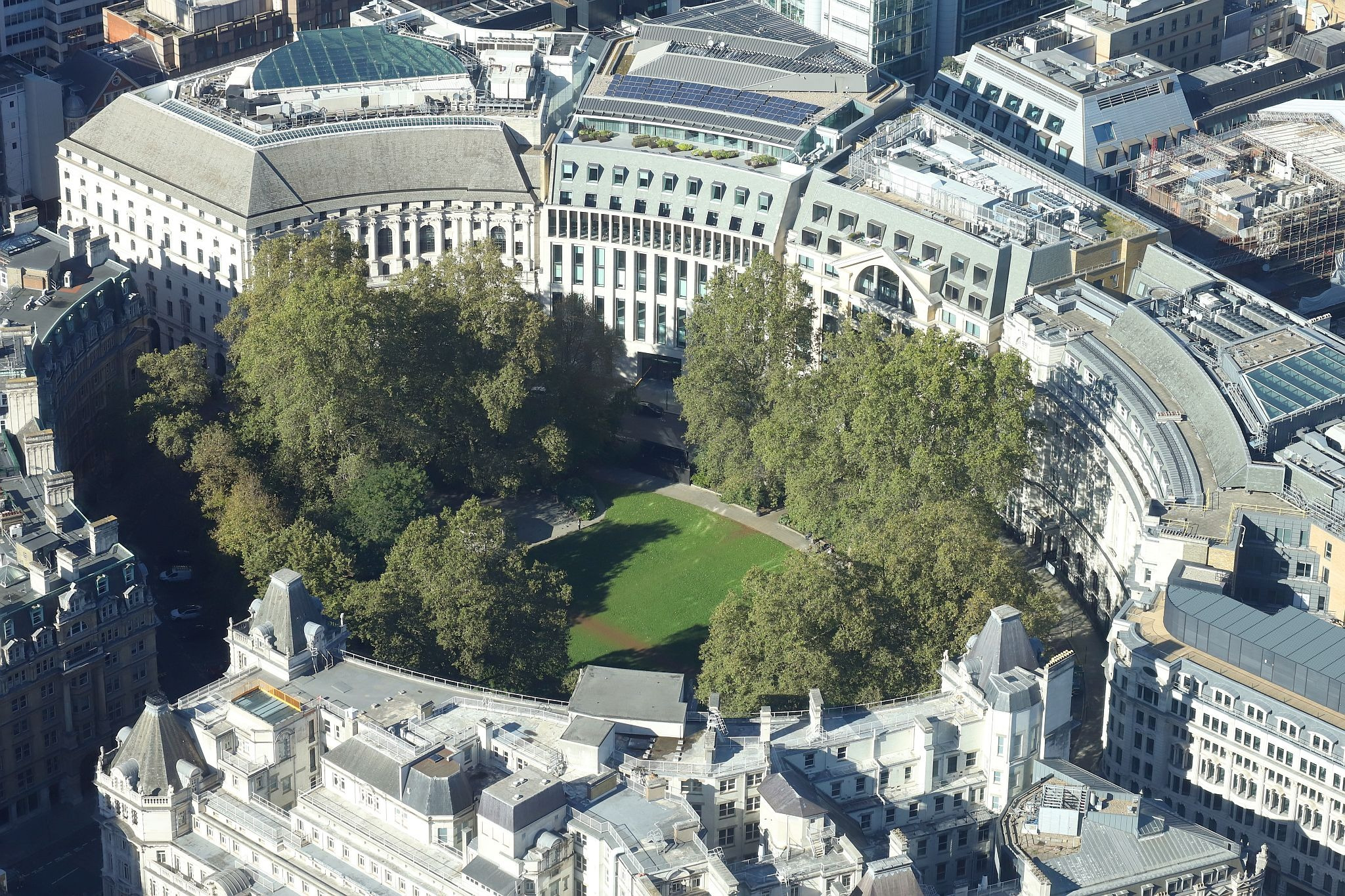 Aerial view of Finsbury Circus in the City of London. View from the Horizon observation platform on the 58th floor of 22 Bishopsgate in the City of London. Photo taken on 15-Oct-2023.