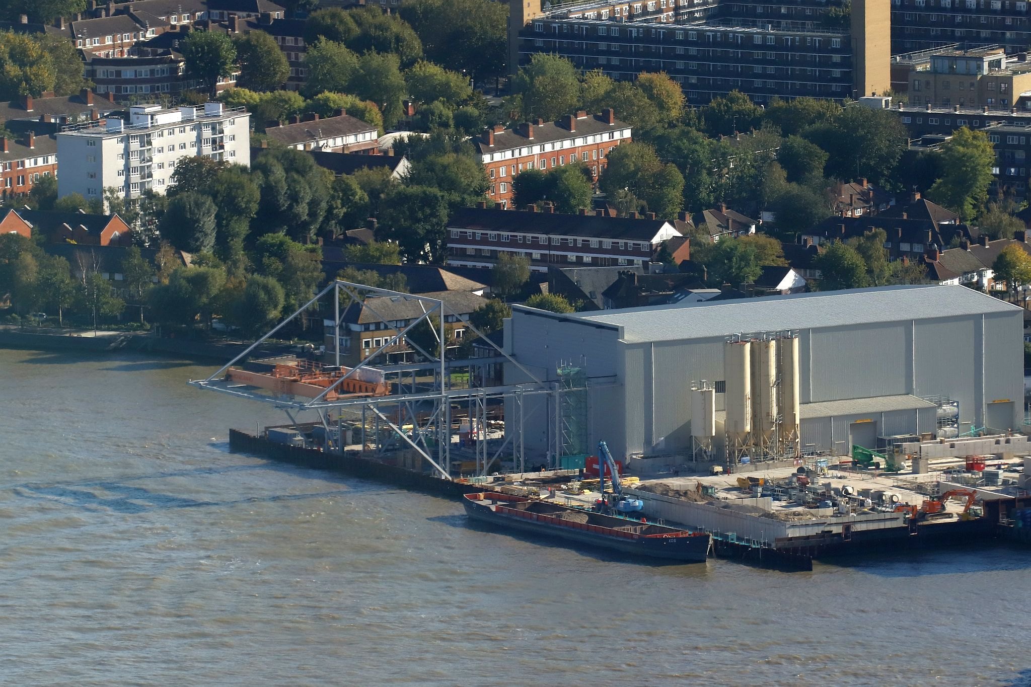 Aerial view of Chambers Wharf Thames Tideway Super Sewer in Bermondsey, SE London. View from the Horizon observation platform on the 58th floor of 22 Bishopsgate in the City of London. Photo taken on 15-Oct-2023.