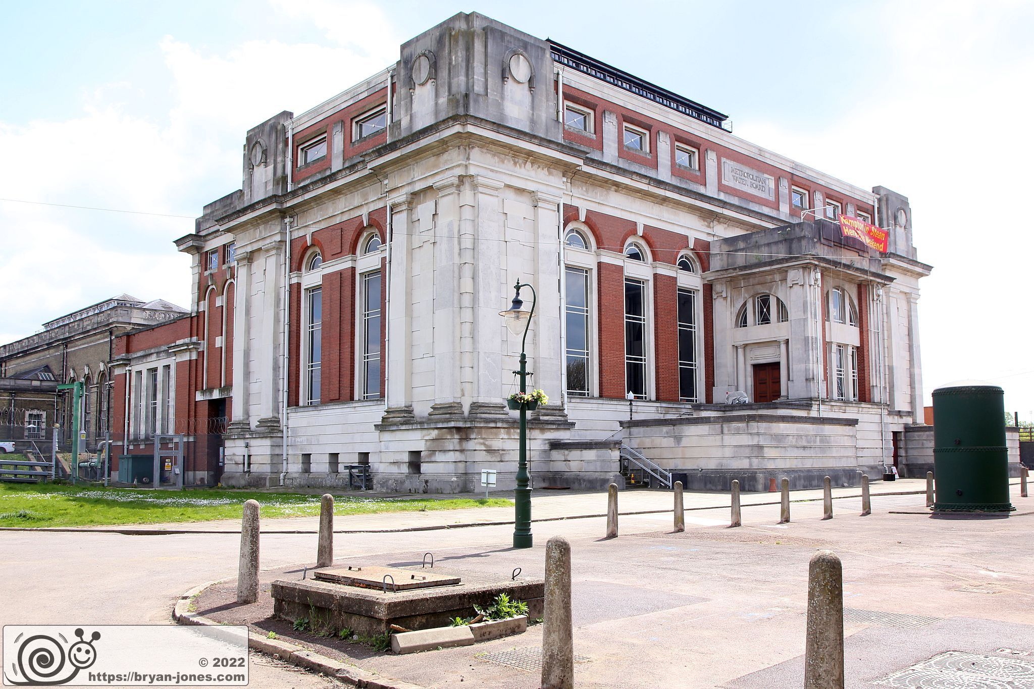Kempton Park Pumping Station steam museum waterworks pumping engines. 24-Apr-2022.