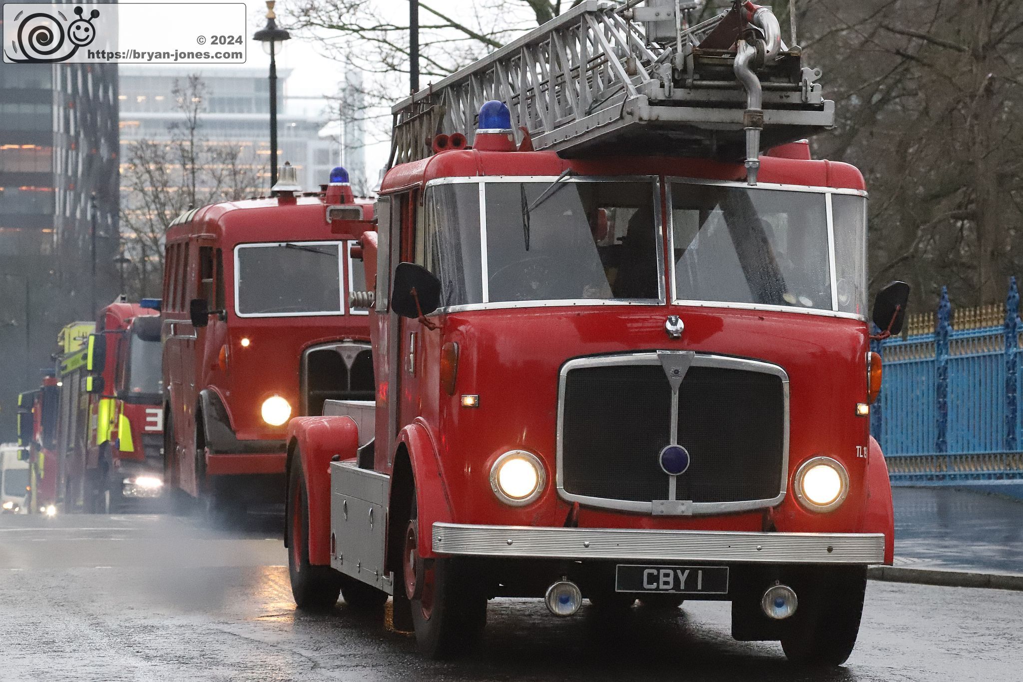 Fire engine CBY1 Merryweather TL, Warwick Avenue. 14-Dec-2024
