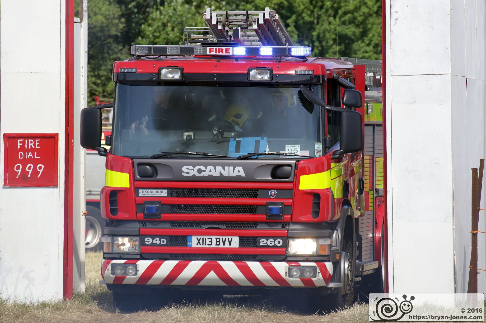 2016 Odiham Fire Show 07-Aug-2016. Scania Excalibur fire appliance. X113BVV