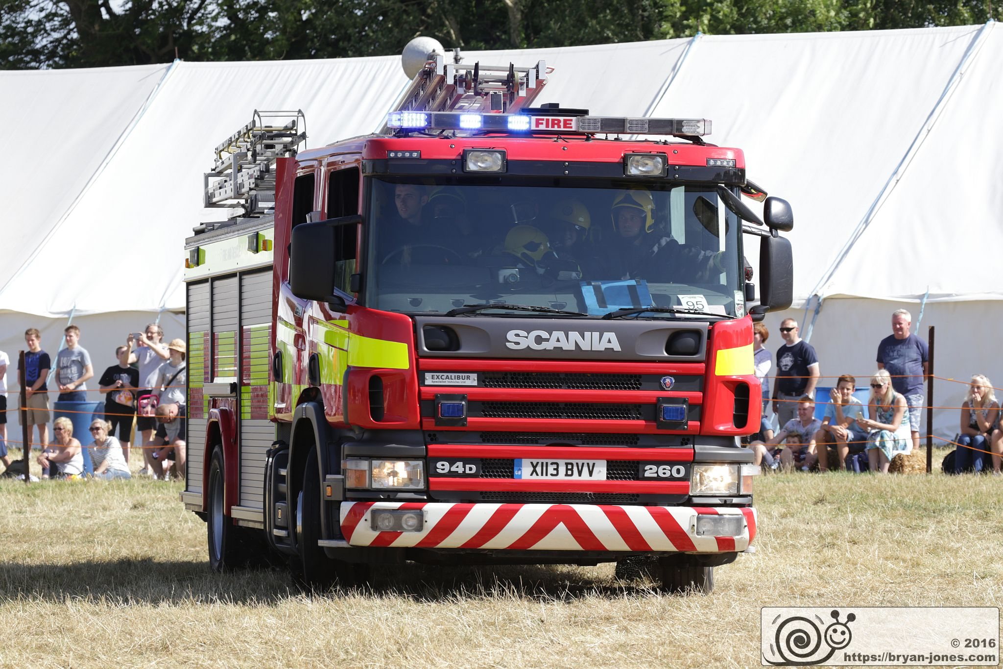 2016 Odiham Fire Show 07-Aug-2016. Scania Excalibur fire appliance. X113BVV