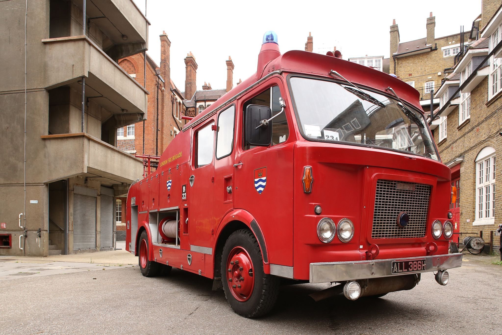The last slip and pitch at the former London Fire Brigade Training School Southwark with 1969 Dennis F108 Pump Escape ALL386H in use. 10-Sep-2016.