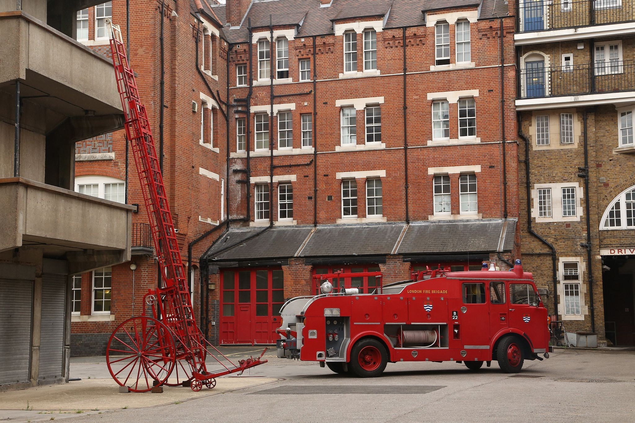 The last slip and pitch at the former London Fire Brigade Training School Southwark with 1969 Dennis F108 Pump Escape ALL386H in use. 10-Sep-2016.
