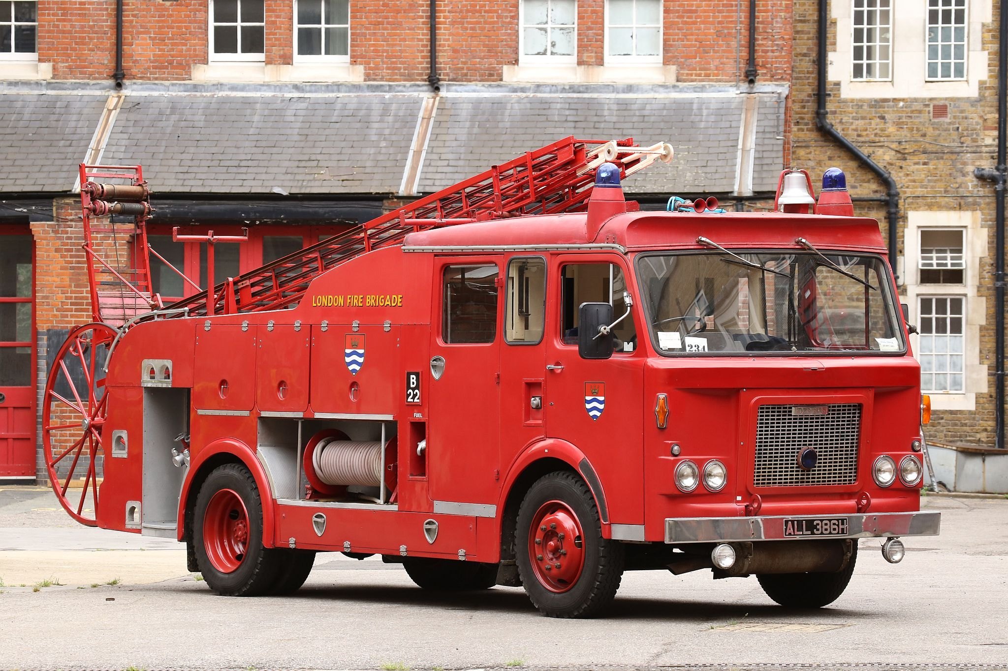 The last slip and pitch at the former London Fire Brigade Training School Southwark with 1969 Dennis F108 Pump Escape ALL386H in use. 10-Sep-2016.