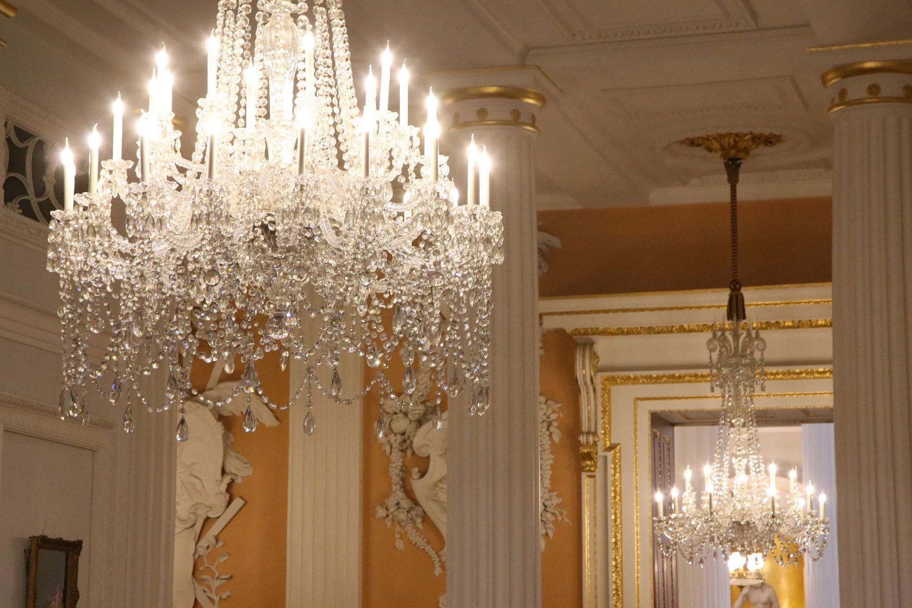Chandelier at The Mansion House, home to the Lord Mayor of the City of London.