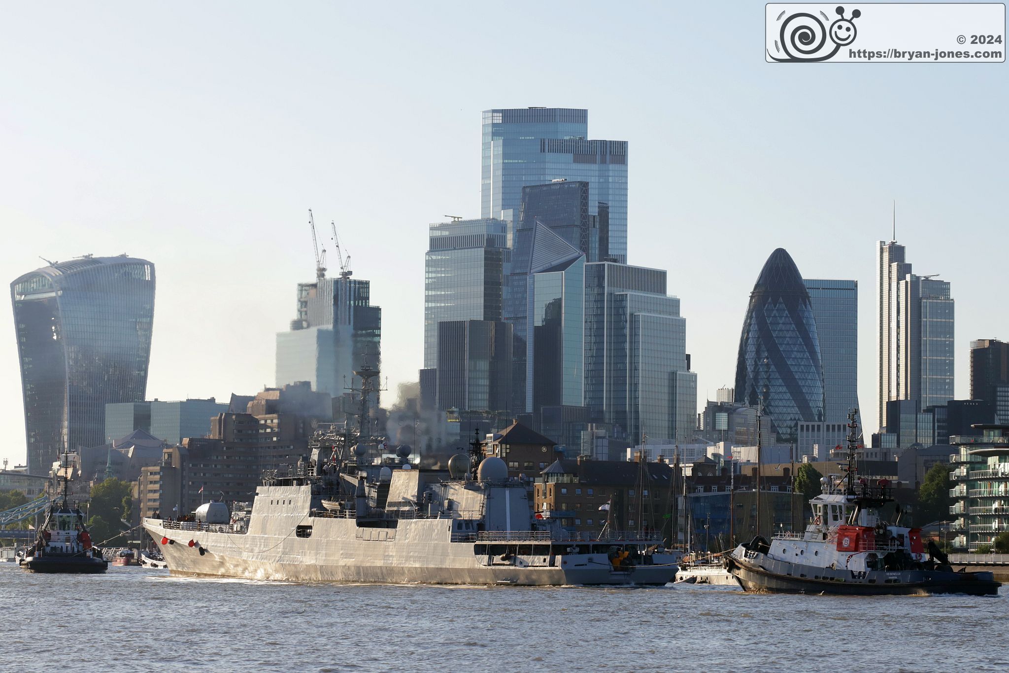 Indian Navy frigate F44 INS Tabar leaving London on 11-Aug-2024