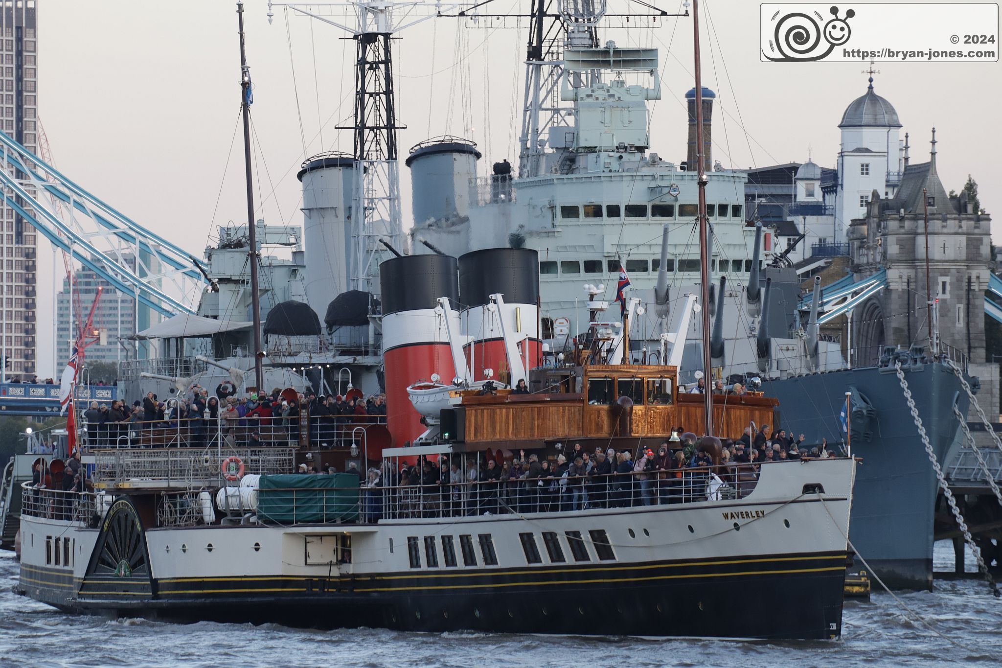 Waverley sailing past the museum ship HMS Belfast. 05-Oct-2024