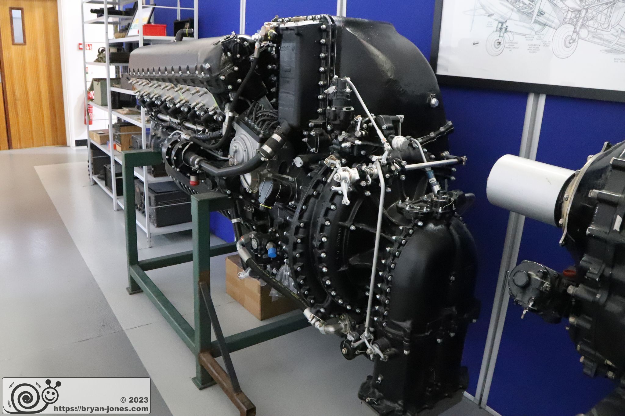 Engine on stand in working condition