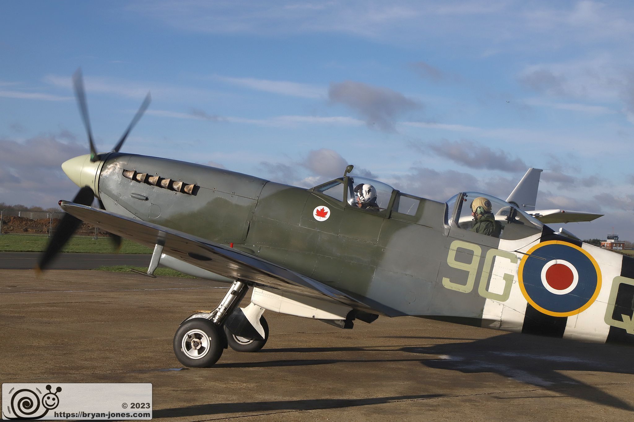 Two seat RCAF 1943 Spitfire T.9 MJ627 running before taxi