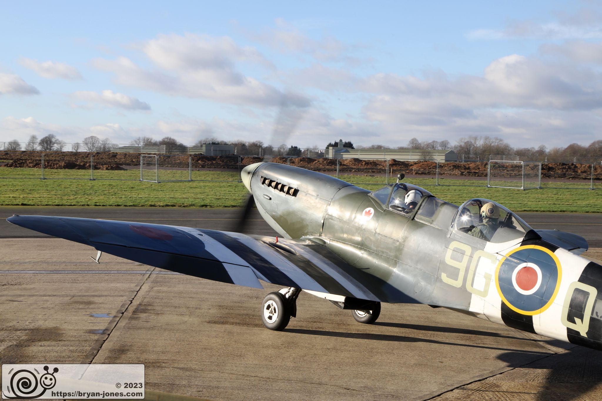 Two seat RCAF 1943 Spitfire T.9 MJ627 taxiing in sunshine