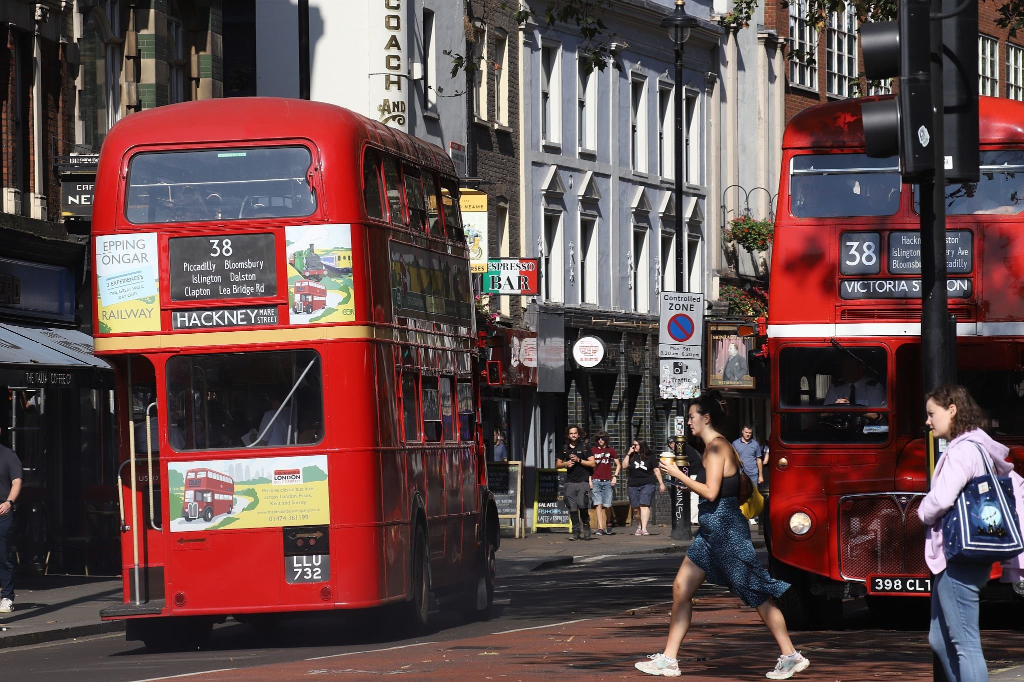 Vintage preserved bus operating route 38 in London on 16-Sep-2023. RT LLU732. Routemaster RM. 398CLT. Charing Cross Road.