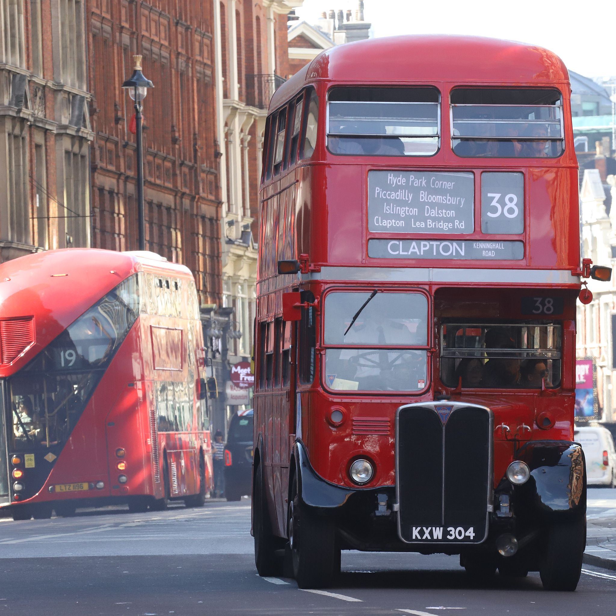 Vintage preserved bus operating route 38 in London on 16-Sep-2023. RT. KXW304. Shaftesbury Avenue.